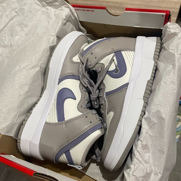 Nike Dunk High Up Size 7.5 (Women's)/6 (Men's) - Picture 4 of 12